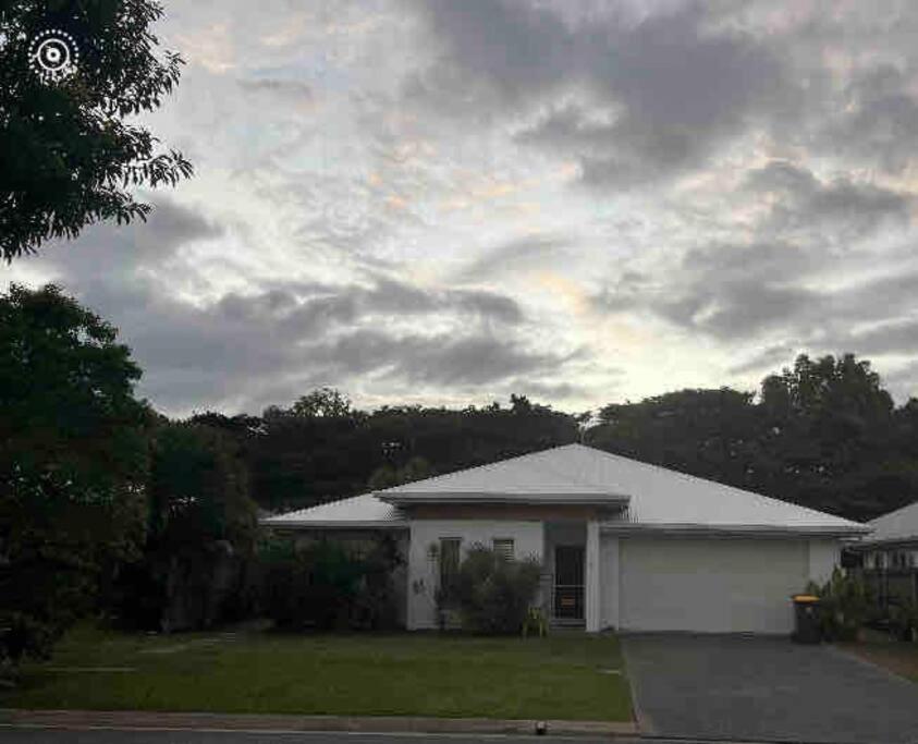 Beautiful Large Home Available In Tropical North Queensland Port Douglas Exterior foto